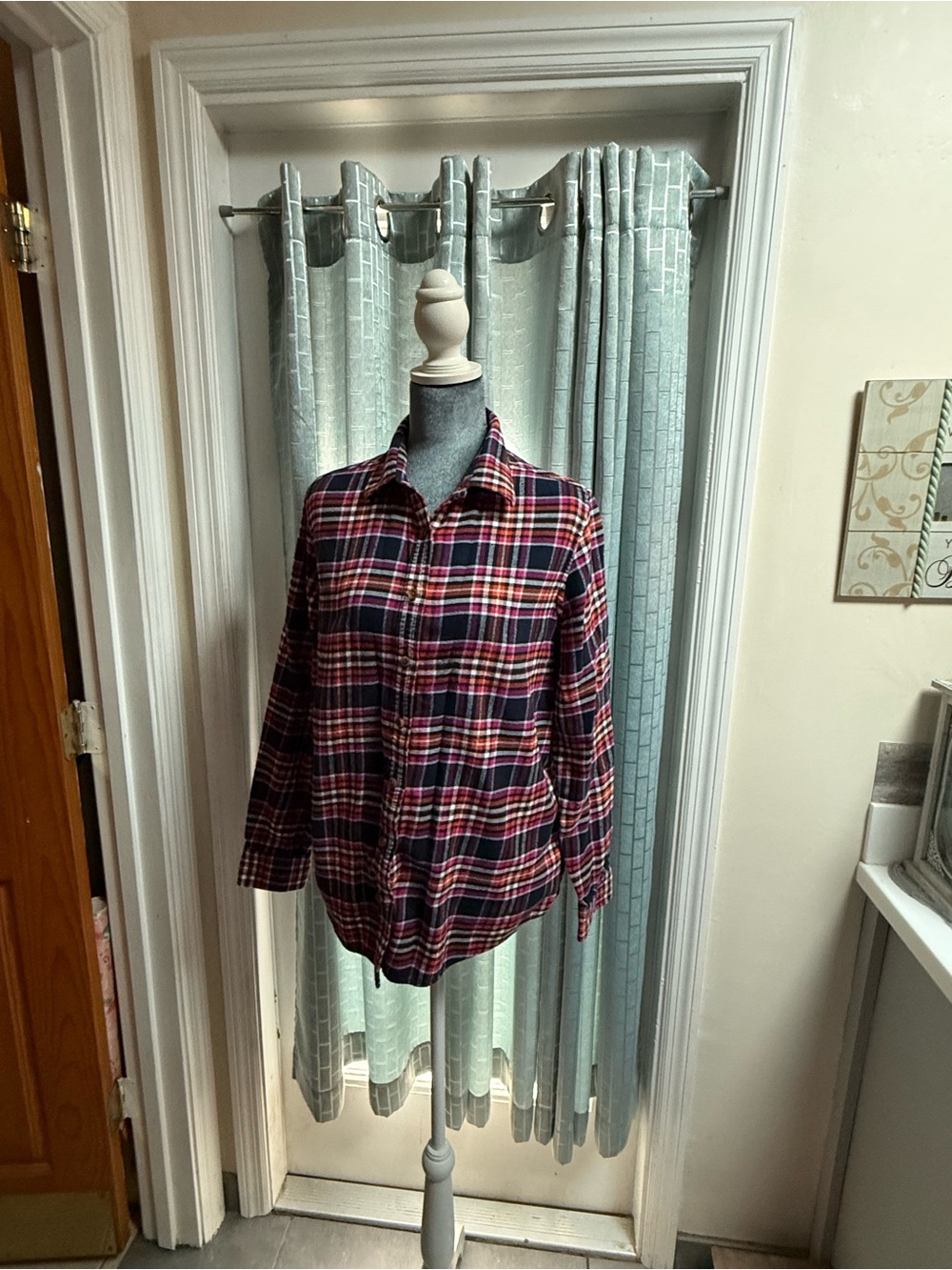 Lands’ End Women's Red Plaid Button-Up Shirt